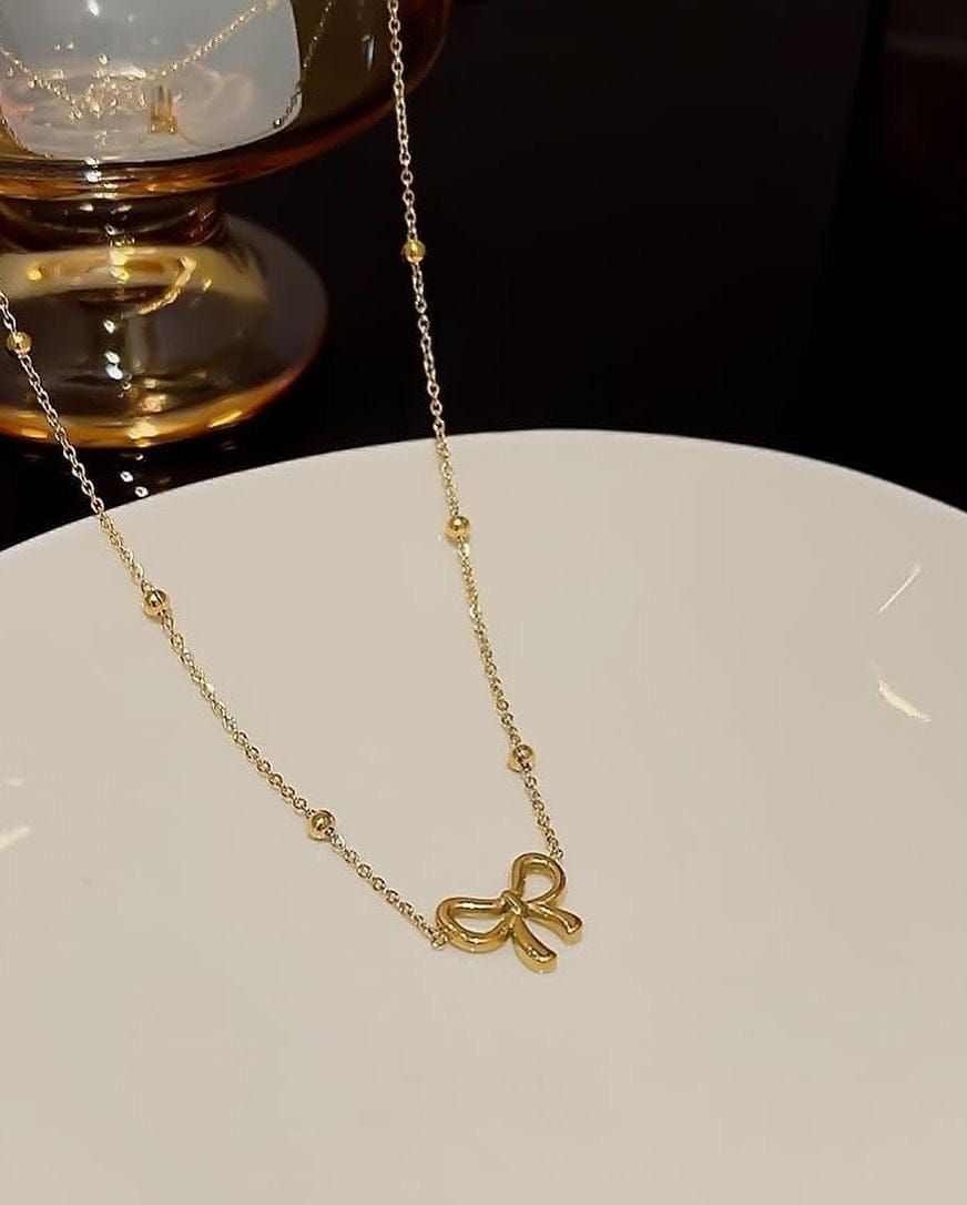 Bow Necklace