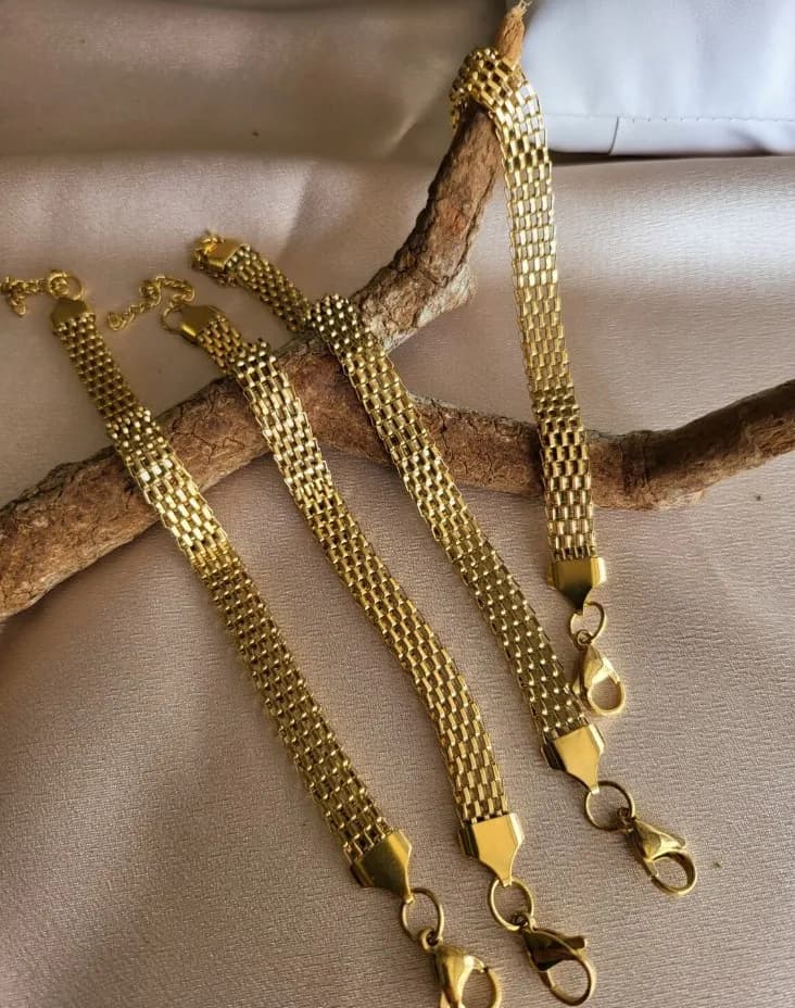 Gold Mesh Chain Bracelet