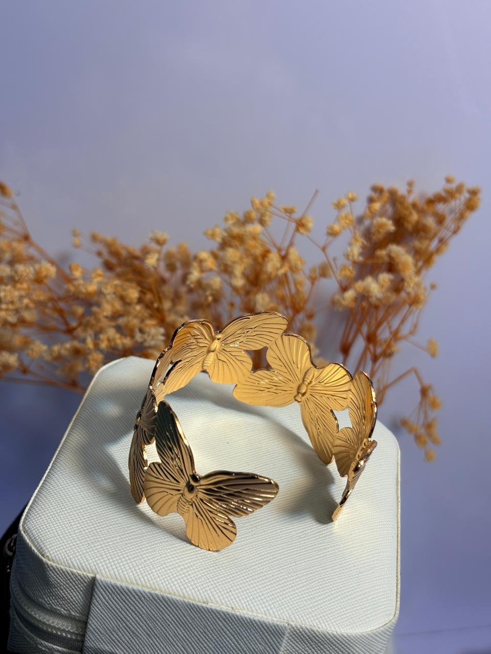 Butterfly Hand Cuff