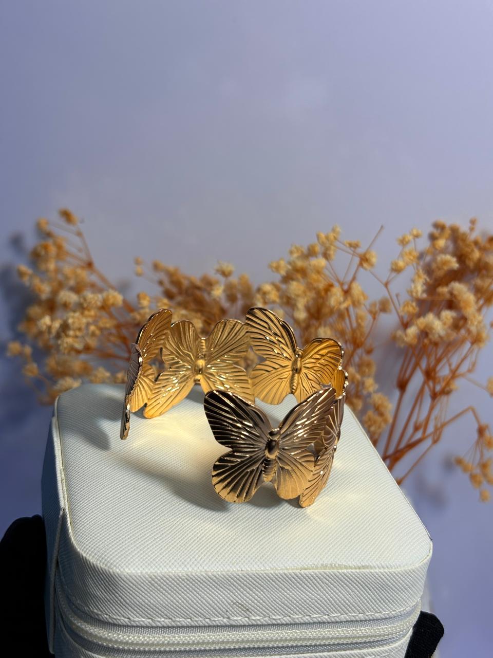 Butterfly Hand Cuff