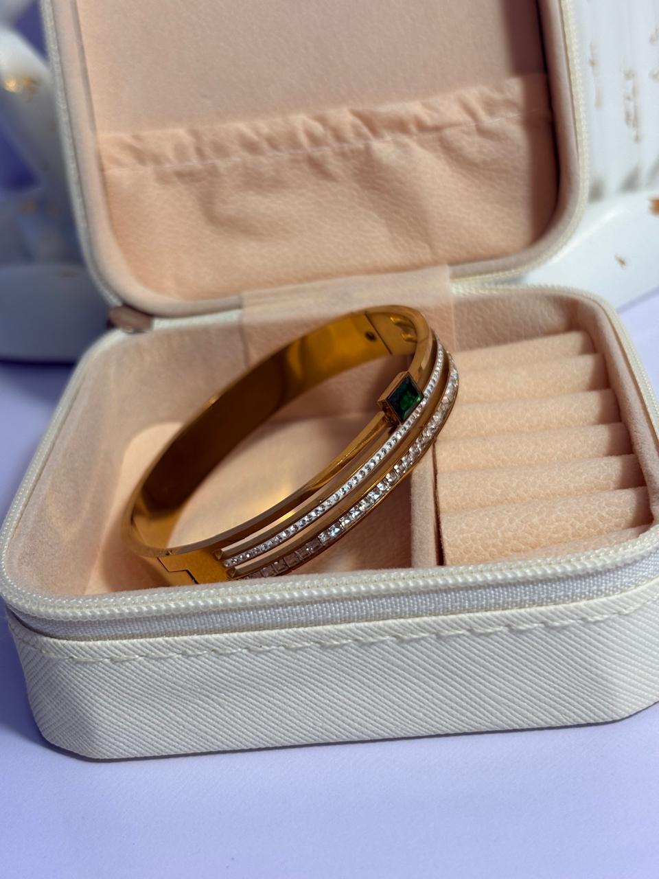 Emerald Zircon Hand Cuff