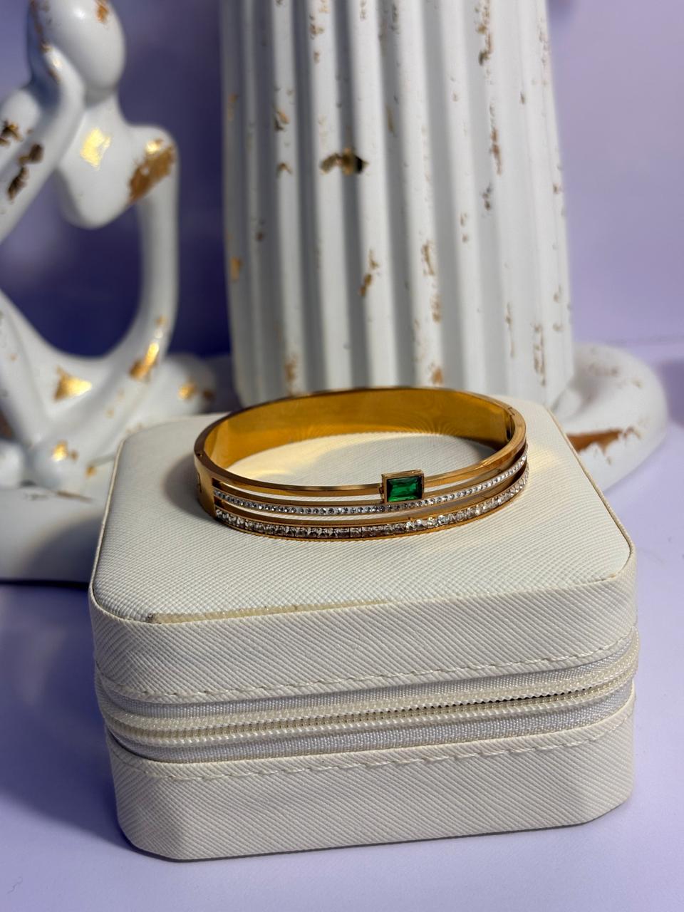 Emerald Zircon Hand Cuff
