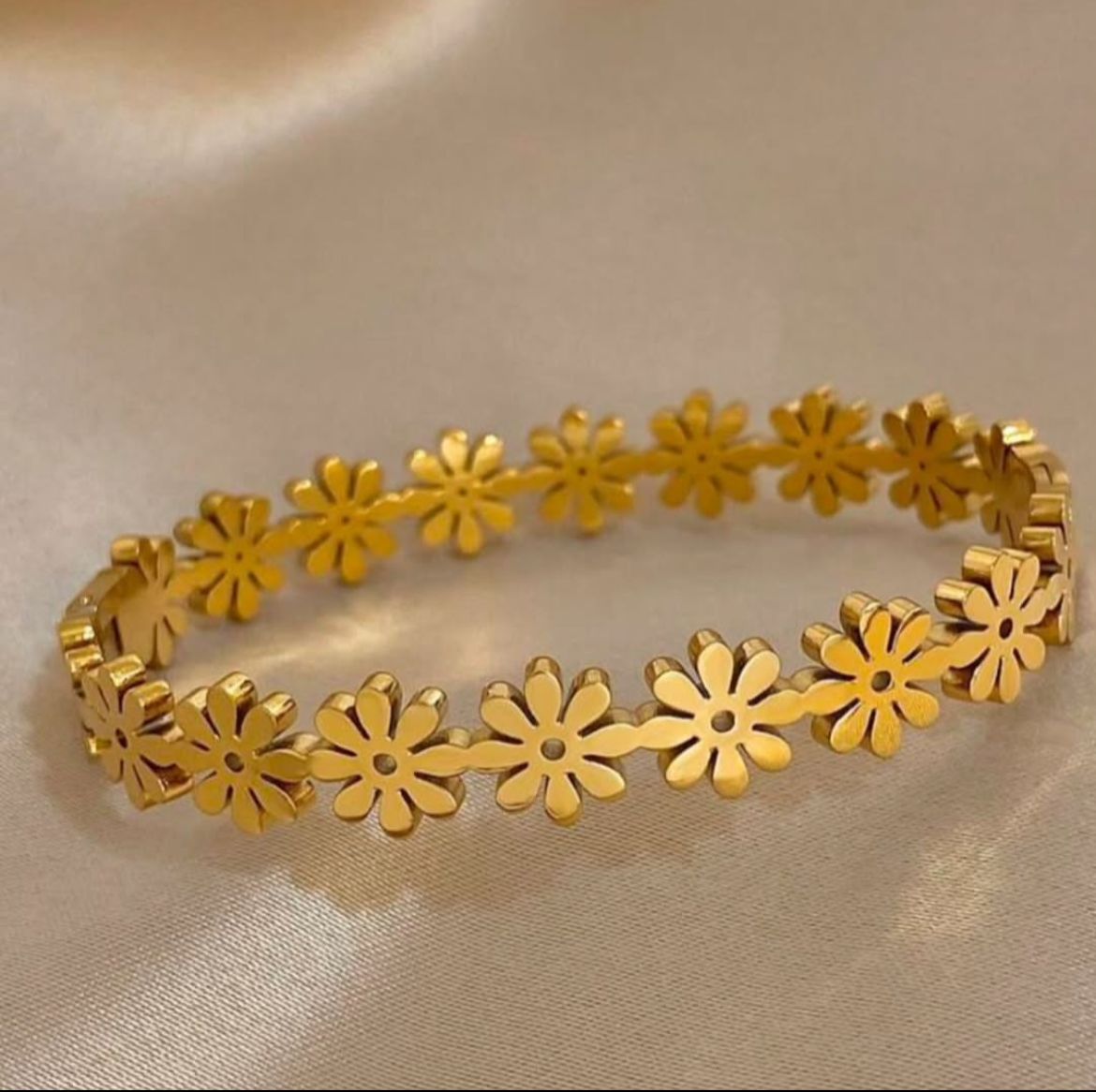 Daisy Handcuff