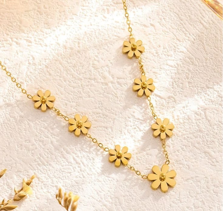 Daisy Chain Necklace