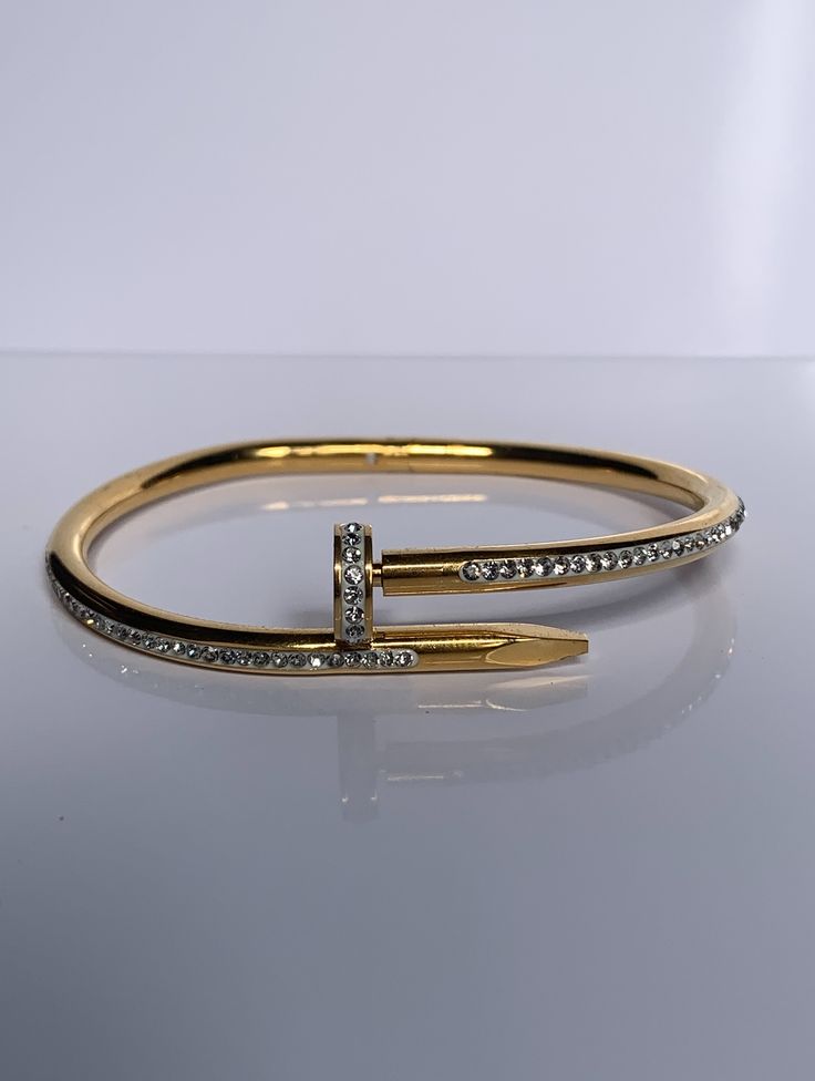 Premium Stone Nail Handcuff