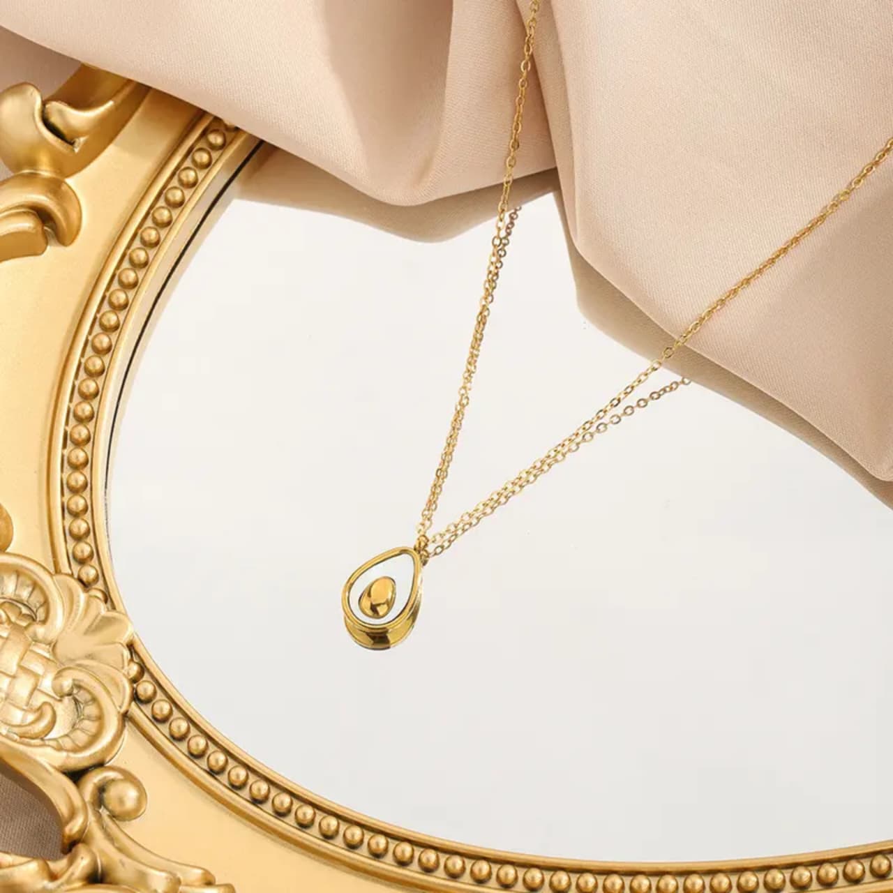 Drop Necklace