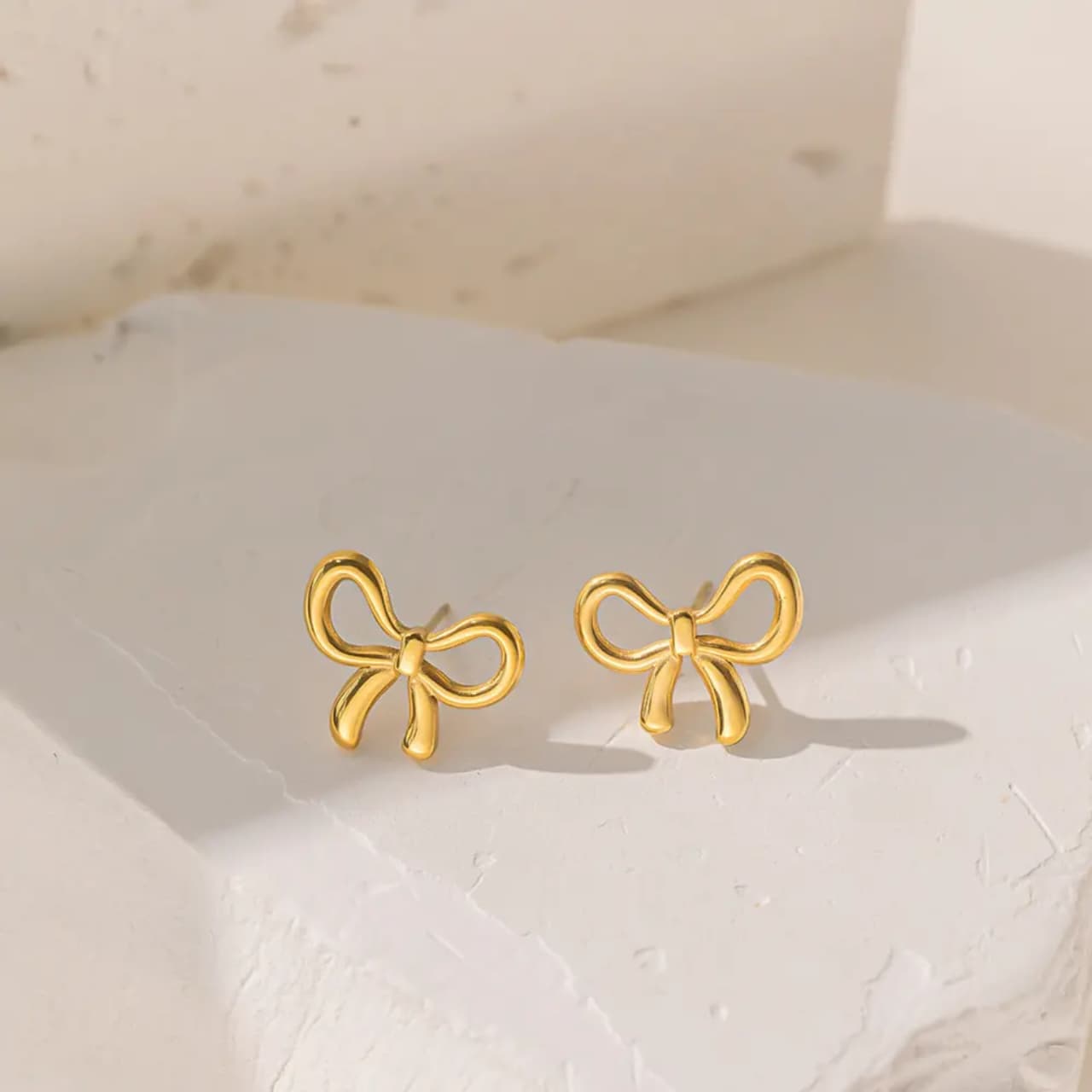 Bow Studs