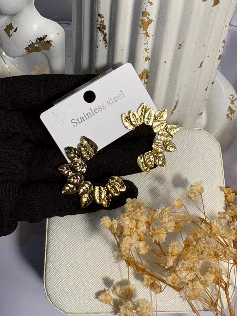 Gold Leaf Wreath Studs