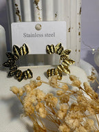 Gold Leaf Wreath Studs
