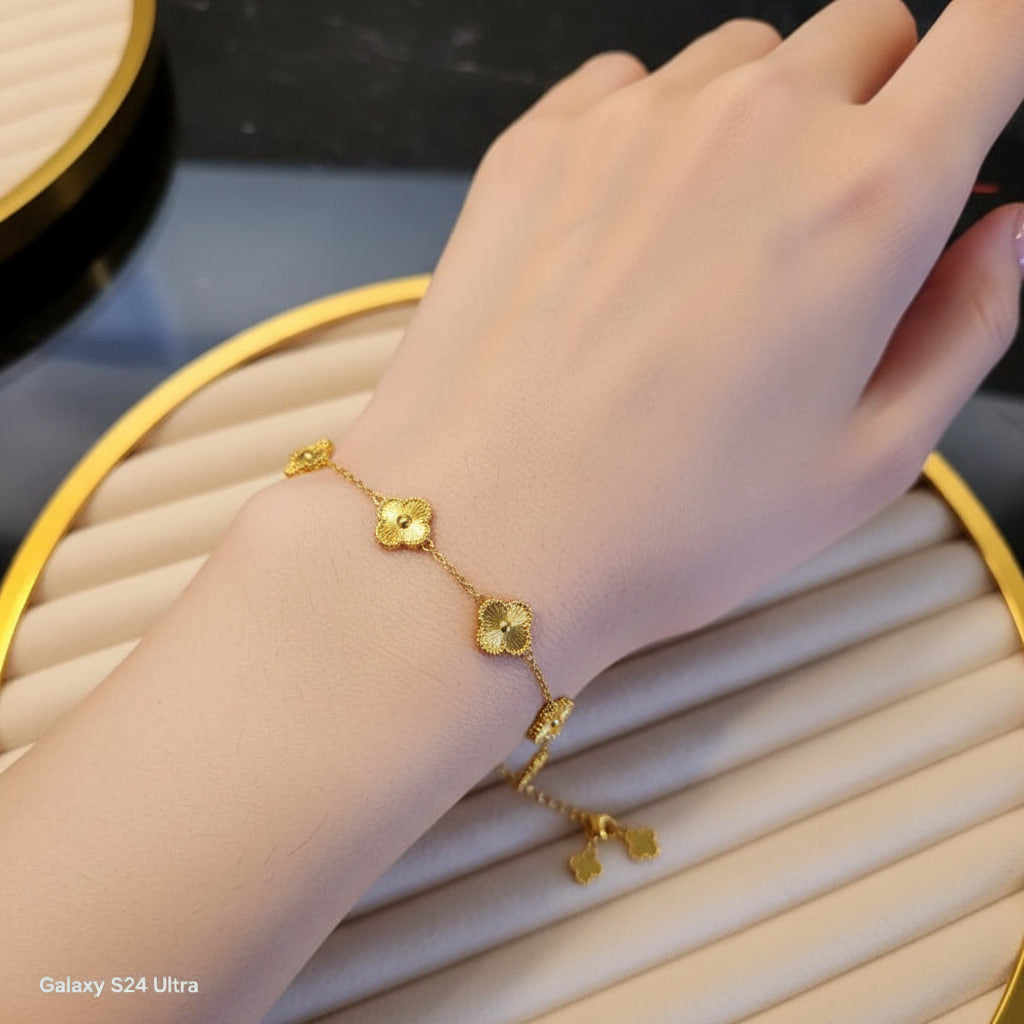 Gold Clover Bracelet